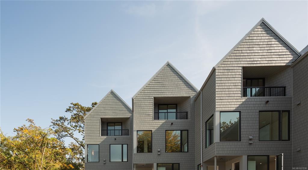 909 Redfern St, 1027230, BC,