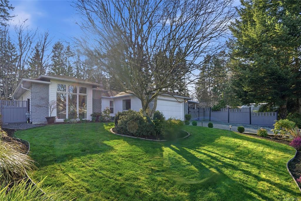 1148 Clubhouse Dr, 1027235, BC,