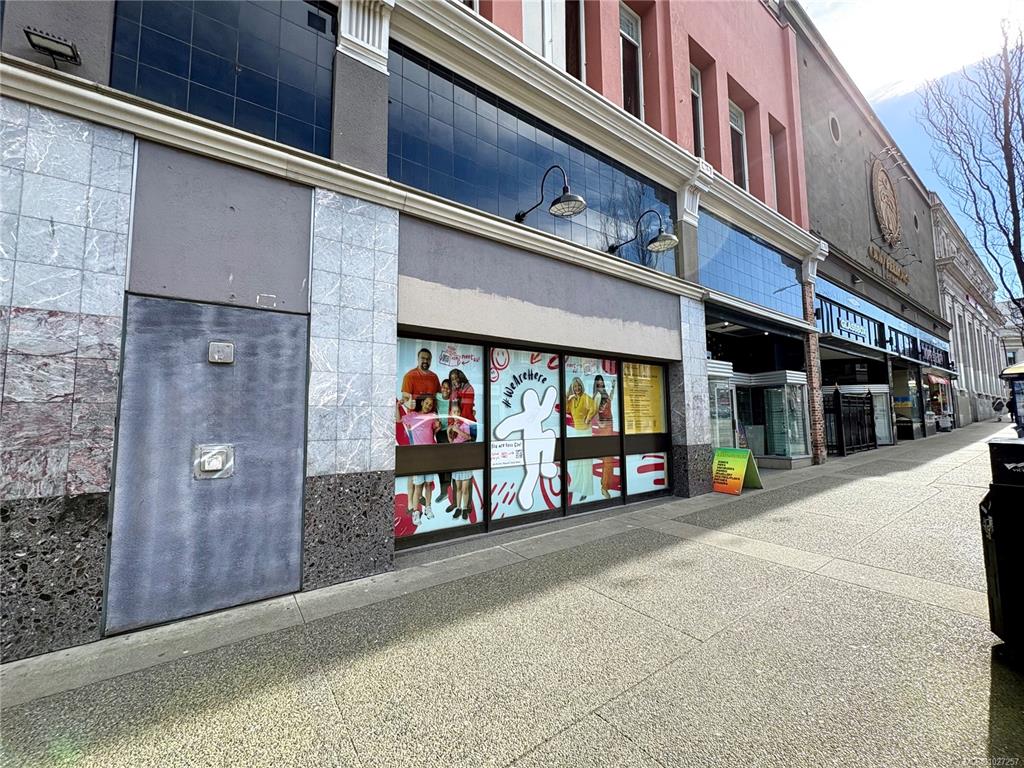 MLS® listing #30698500 for sale located at 1327 B Douglas St