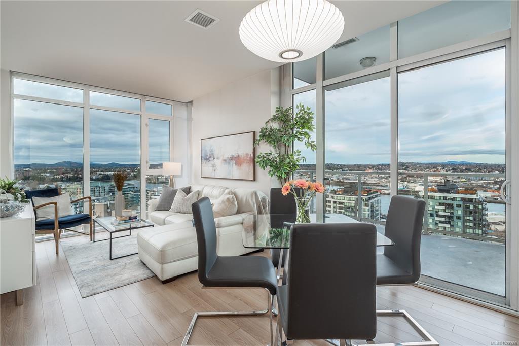 Fourth View of 83 Saghalie Rd, Victoria, BC, V9A 0E7