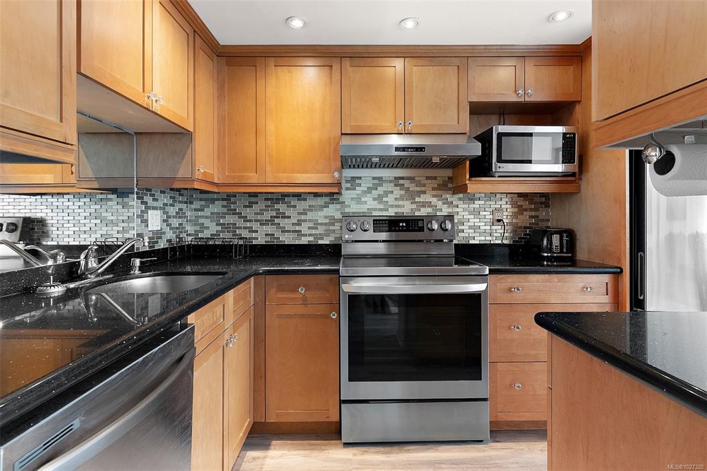 Fourth View of 325 Maitland St, Sea West Quay, Victoria, BC, V9A 7E9