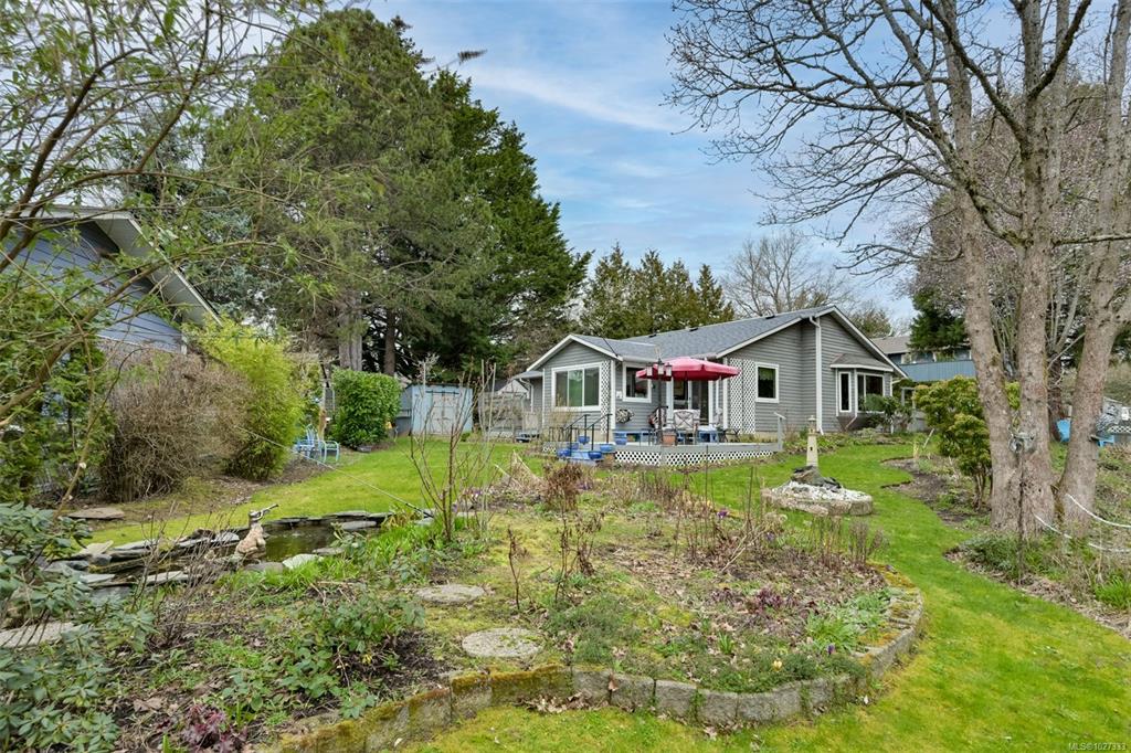 Third View of 156 St Giles St, View Royal, BC, V8Z 6Y6