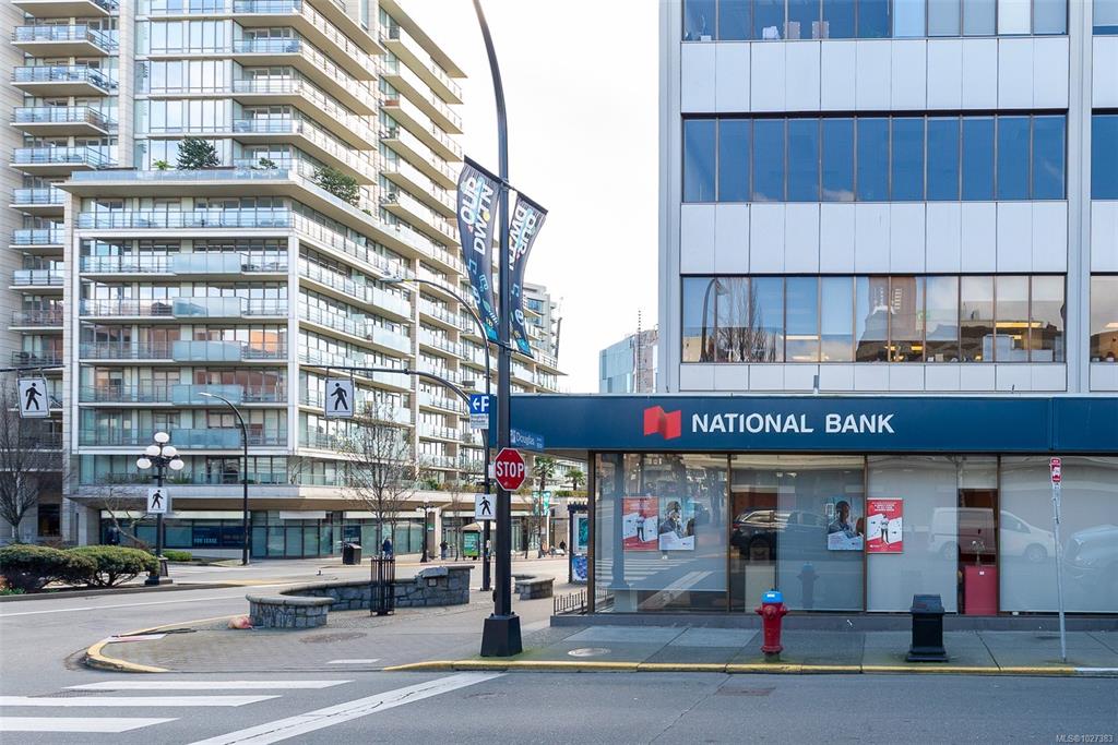 Third View of 850 Douglas St, Victoria, BC, V8W 2B7