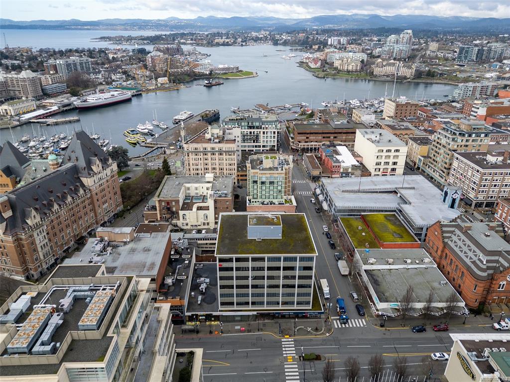 Fourth View of 850 Douglas St, Victoria, BC, V8W 2B7