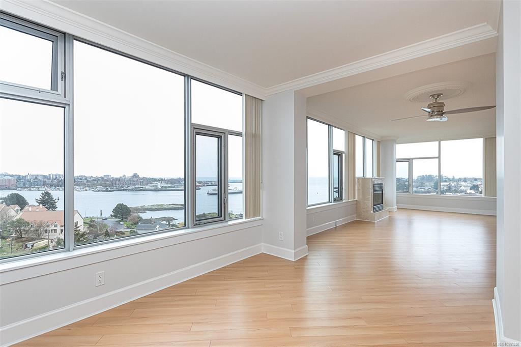 325 Maitland St, 1027446, BC,