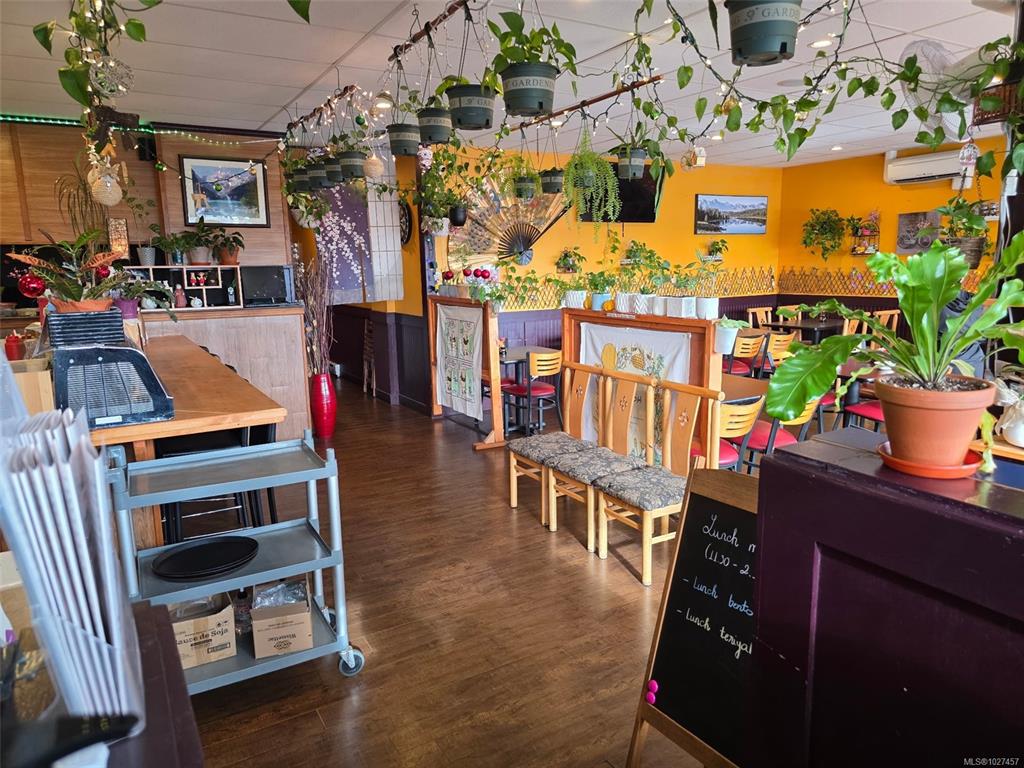 MLS® listing #30712685 for sale located at 450 Ryan Rd