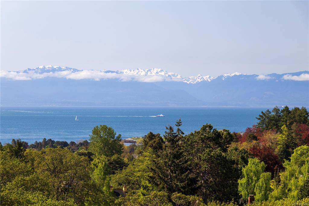 1033 Belmont Ave, 1027468, BC,