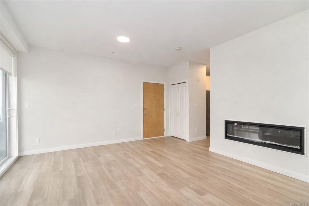 815 Orono Ave, 1027536, BC,