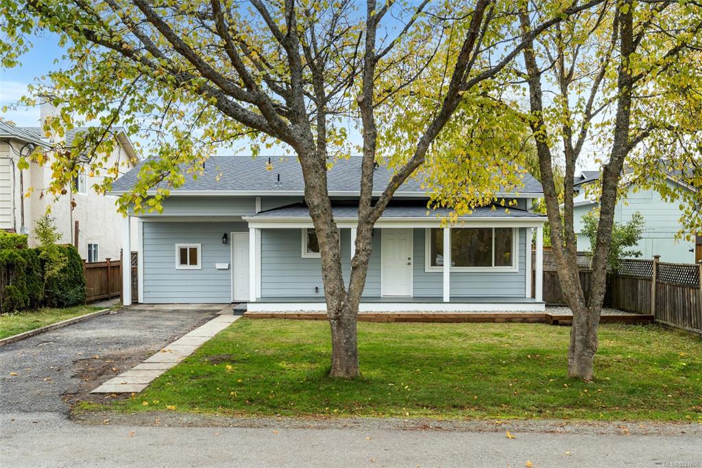 Second View of 9617 Fourth St, Sidney, BC, V8L 2Y5