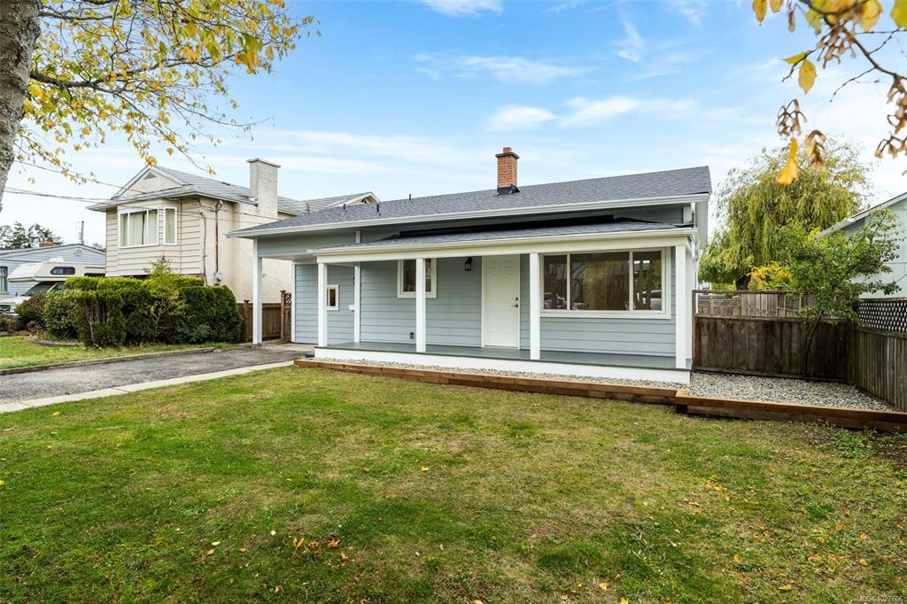 Fourth View of 9617 Fourth St, Sidney, BC, V8L 2Y5