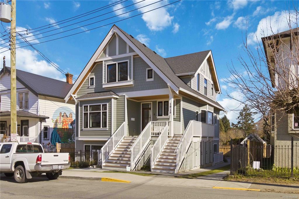 Third View of 1915 Fernwood Rd, Victoria, BC, V8T 2Y6