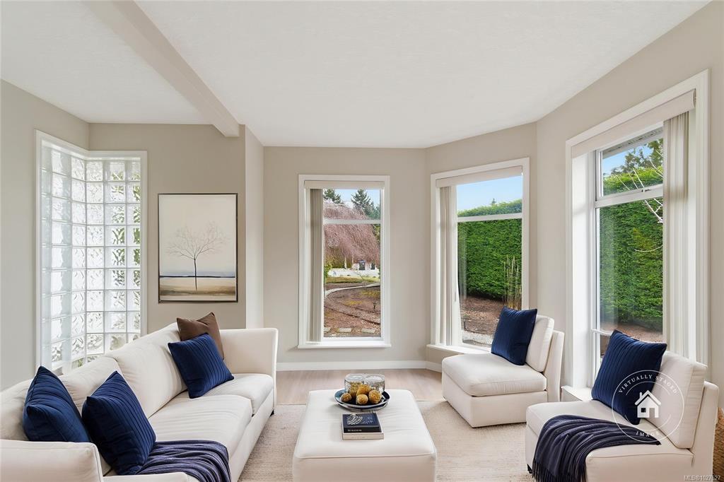 Third View of 576 Dalmatian Dr, Parksville, BC, V9P 1Y4