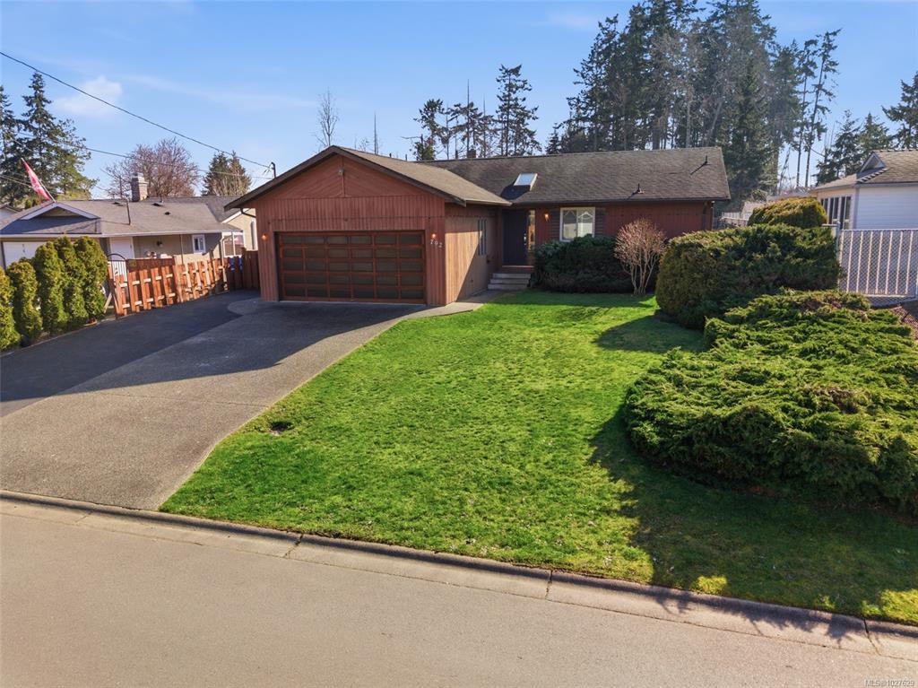 Second View of 792 Daffodil Dr, Parksville, BC, V9P 1E3