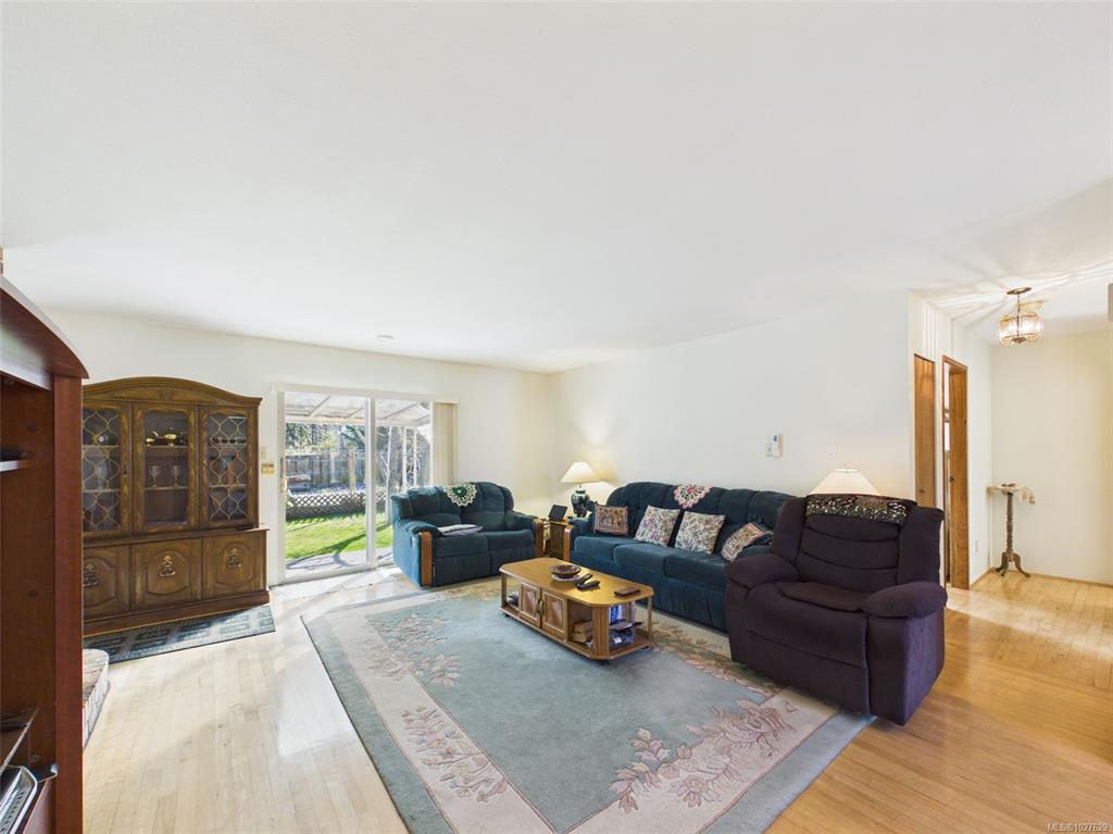 Fourth View of 792 Daffodil Dr, Parksville, BC, V9P 1E3