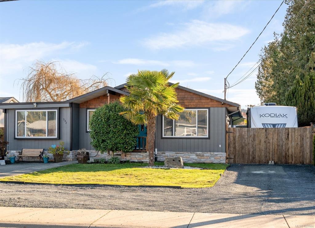 532 Banks Ave W, 1027666, BC,