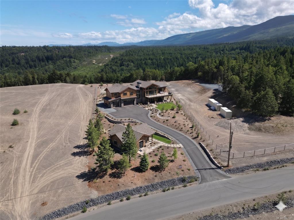 Third View of 3 Ashling Rd, Qualicum Beach, BC, V9K 2V1