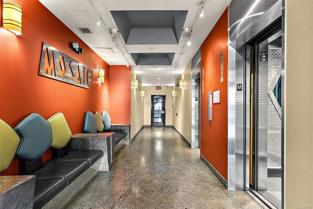 Third View of 1061 Fort St, The Mosaic, Victoria, BC, V8V 5A1