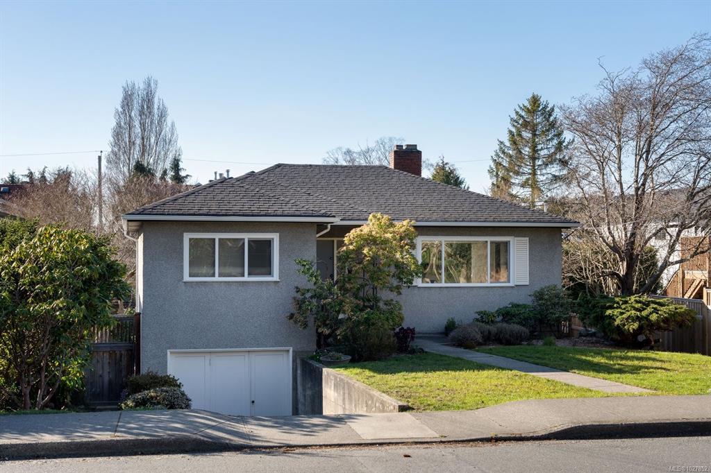 354 Foul Bay Rd, 1027852, BC,