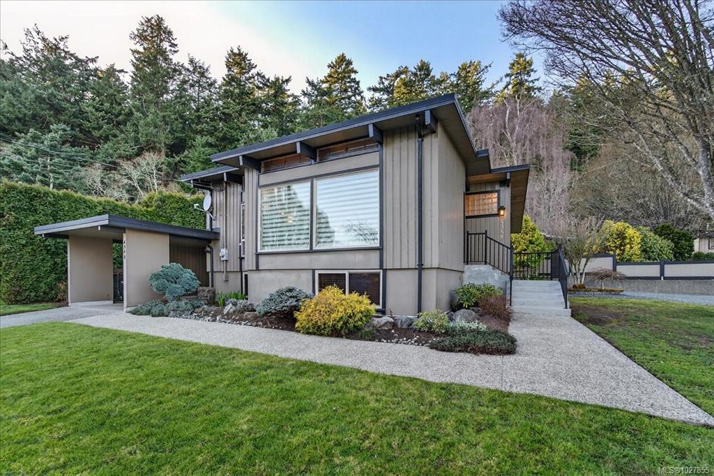 4348 Parkside Cres, 1027855, BC,