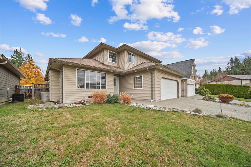 Third View of 5575 Woodland Cres E, Port Alberni, BC, V9Y 8E6