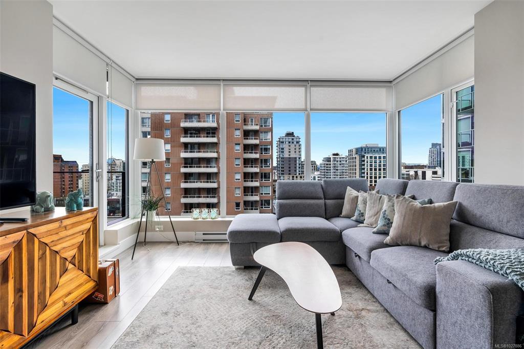 Fifth View of 960 Yates St, Victoria, BC, V8V 3M3