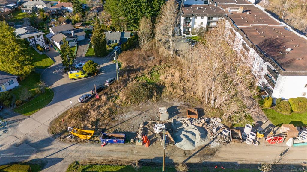 MLS® listing #30744013 for sale located at 1544 Christmas Ave