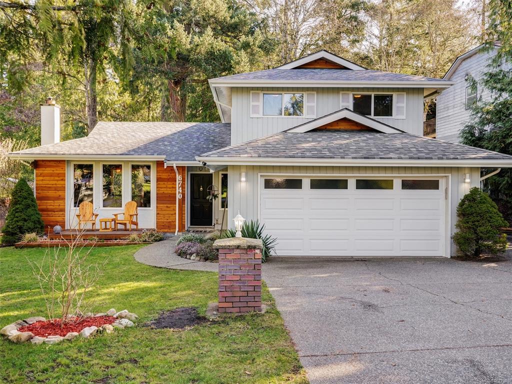 Second View of 6740 Amwell Dr, Central Saanich, BC, V8M 1A4