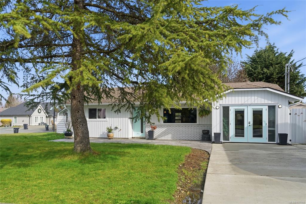 Main View of 668 Foster Dr, Parksville, BC, V9P 1A8