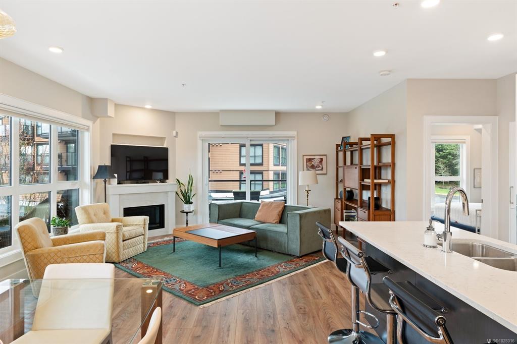 Fifth View of 747 Travino Lane, Travino, Saanich, BC, V8Z 0E4