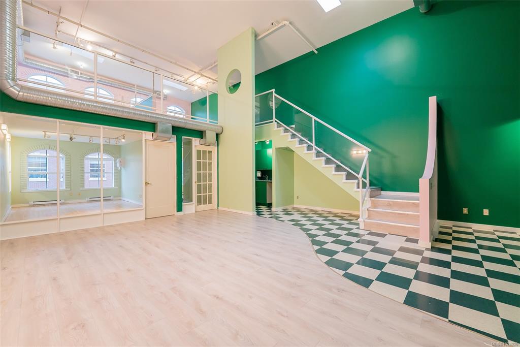 MLS® listing #30750359 for sale located at 335 Wesley St