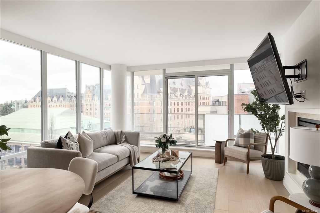 Third View of 708 Burdett Ave, Victoria, BC, V8W 0A8