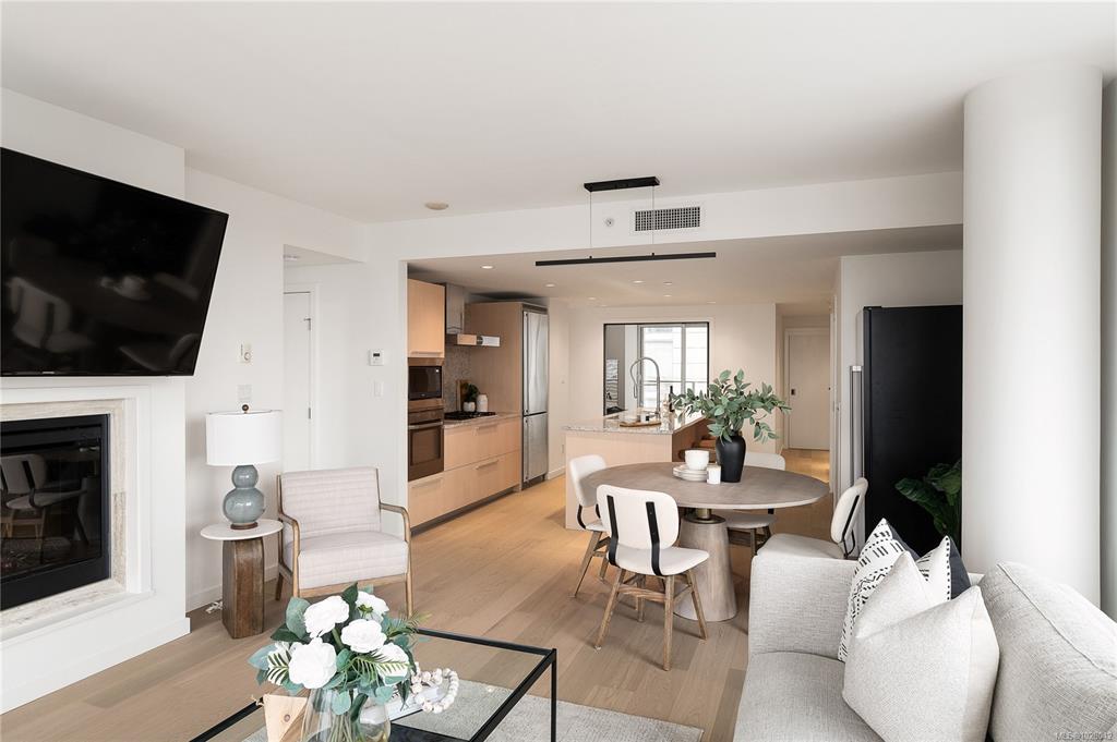 Fifth View of 708 Burdett Ave, Victoria, BC, V8W 0A8