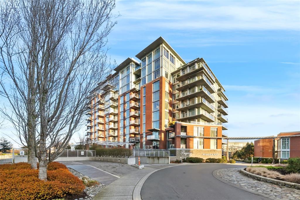 Second View of 100 Saghalie Rd, Victoria, BC, V9A 0A1