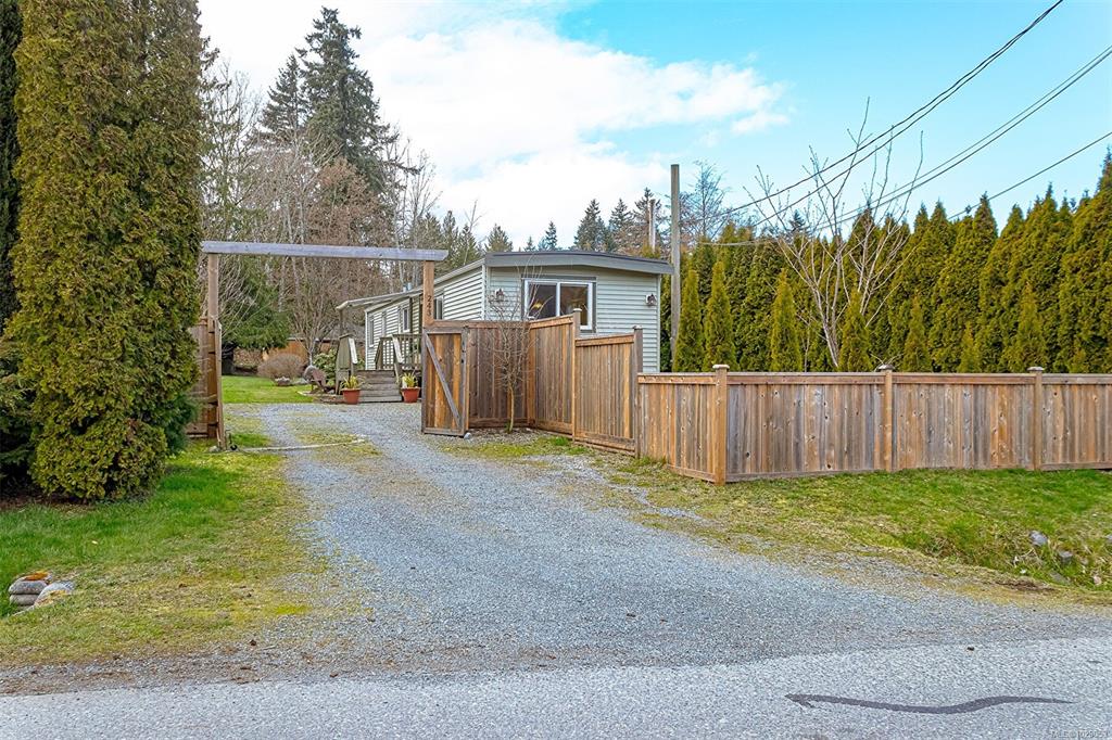 243 Twiggly Wiggly Rd, 1028053, BC,