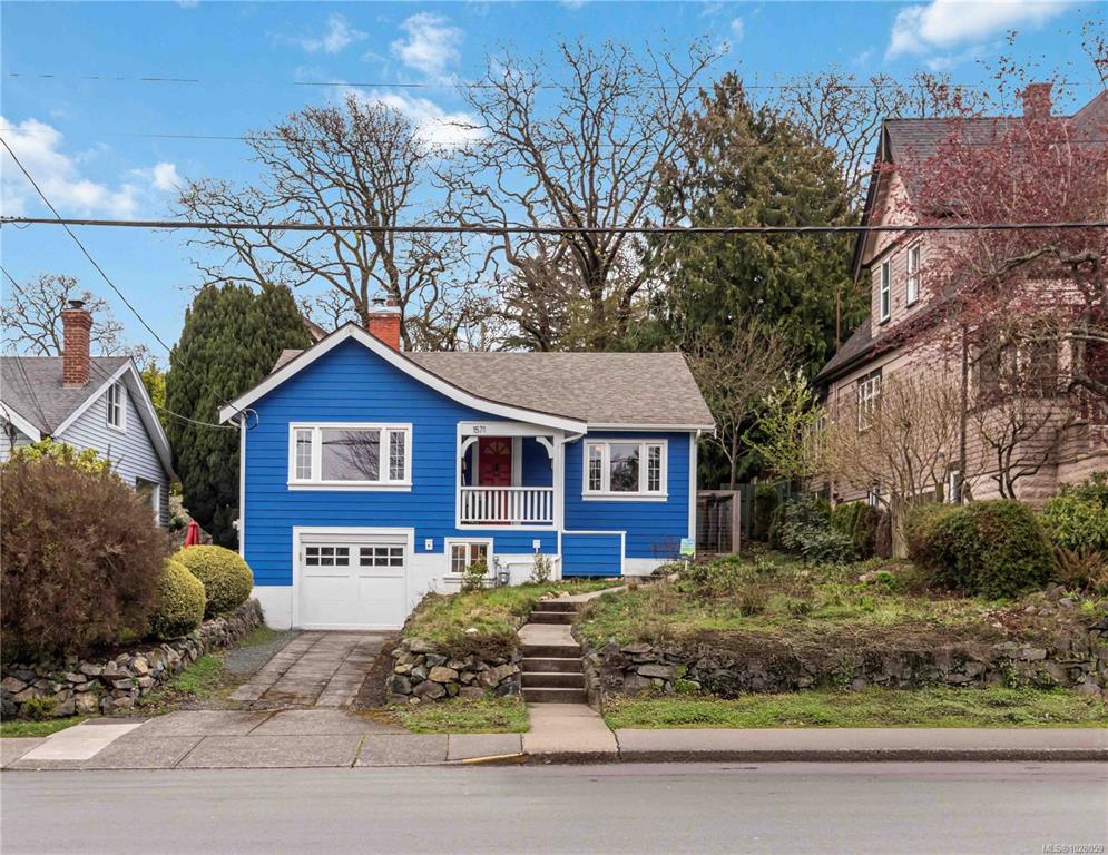 1571 Monterey Ave, 1028059, BC,