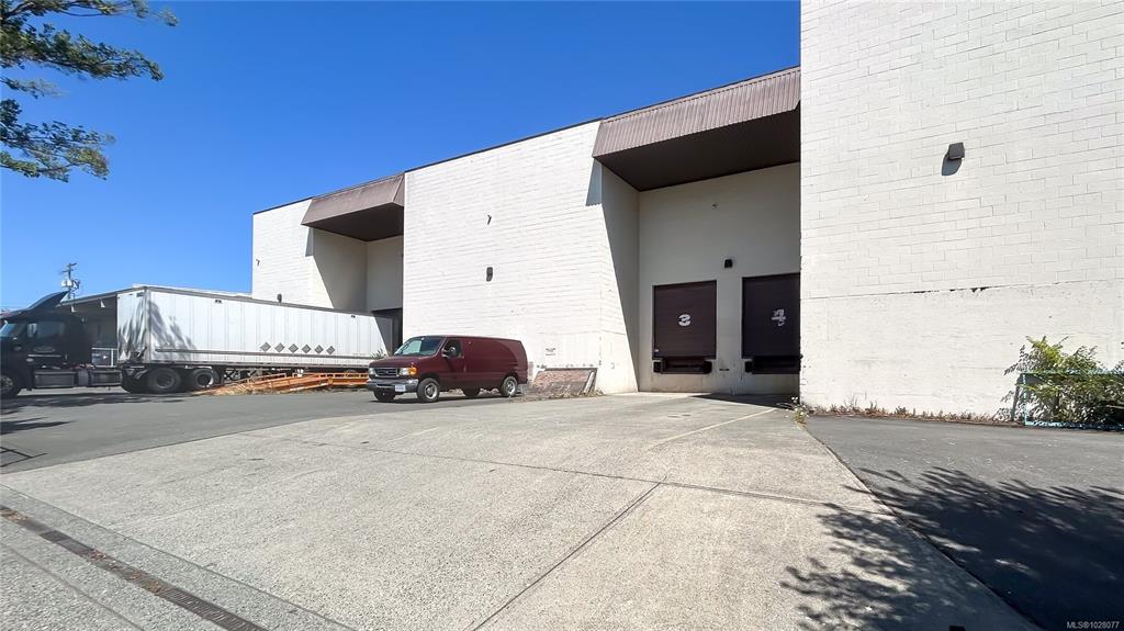 Second View of 2855 Quesnel St, Victoria, BC, V8T 4K2