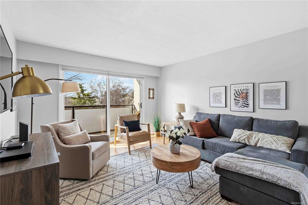 1151 Oscar St, 1028087, BC,