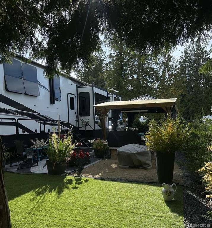 Third View of 6050 Island Hwy W, Baywater Estates, Qualicum Beach, BC, V9K 2E1