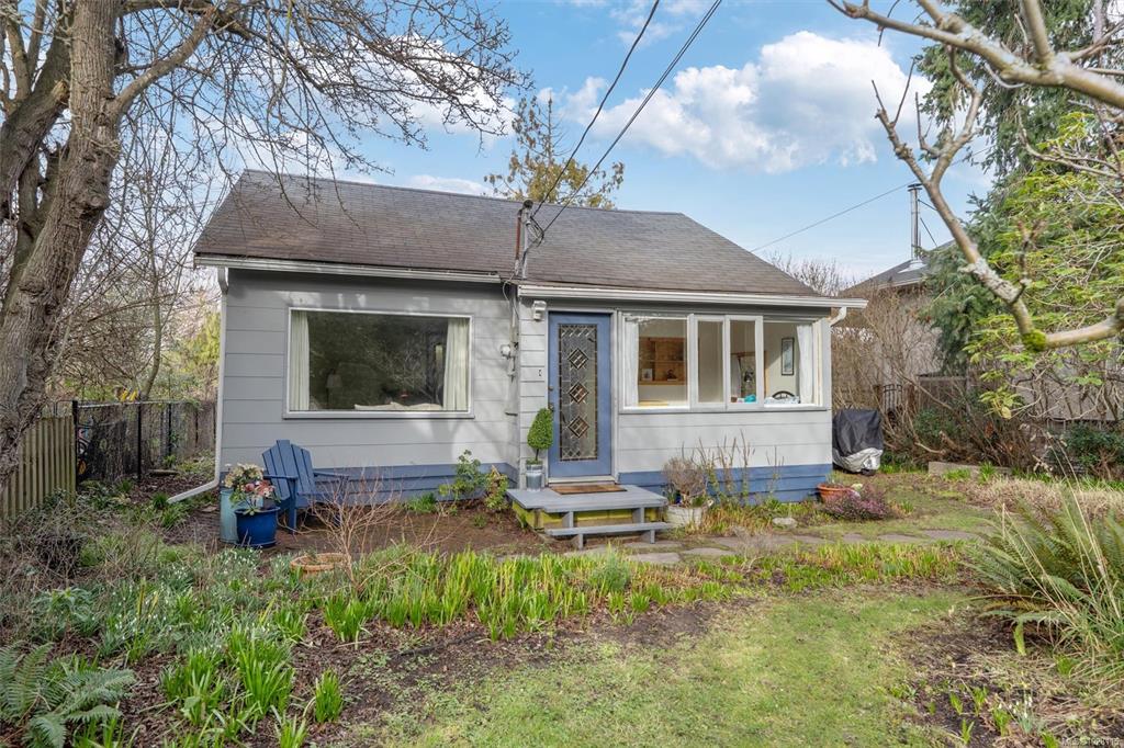 Fifth View of 1612 Pembroke St, Victoria, BC, V8R 1W3
