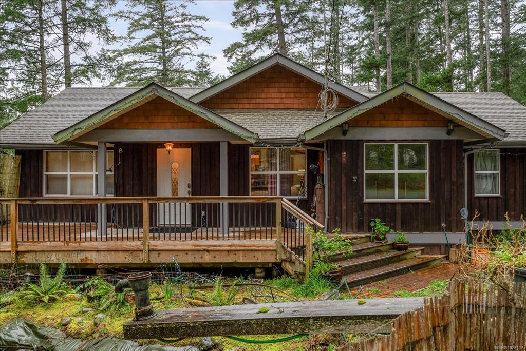 685 Rollo Rd, 1028117, BC,