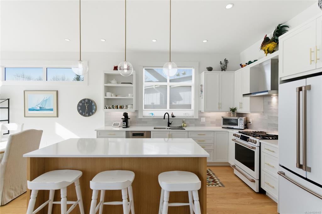 Third View of 846 Ackerman Rd, Laurel Park, Parksville, BC, V9P 0E9