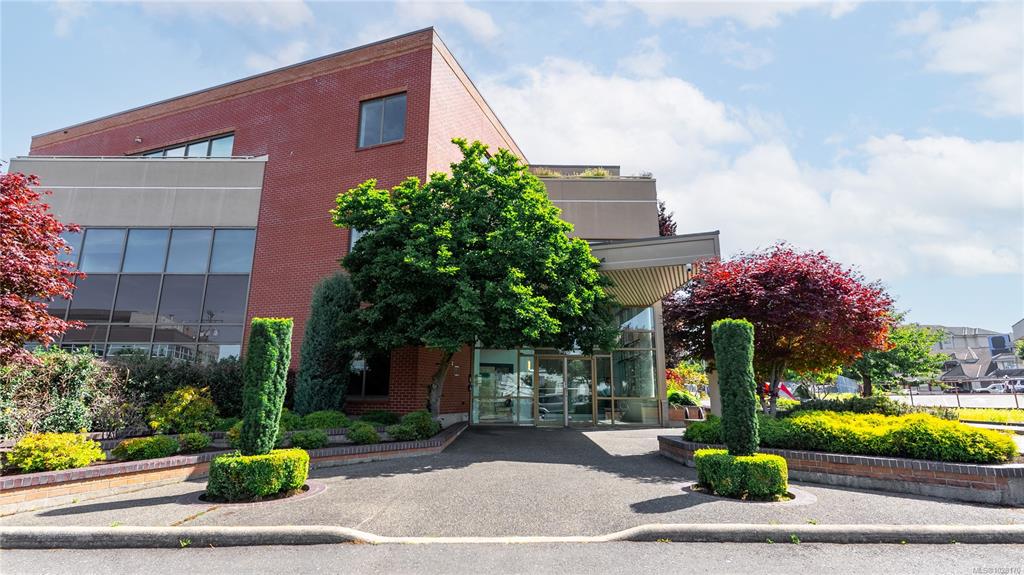 710 Redbrick St, 1028170, BC,