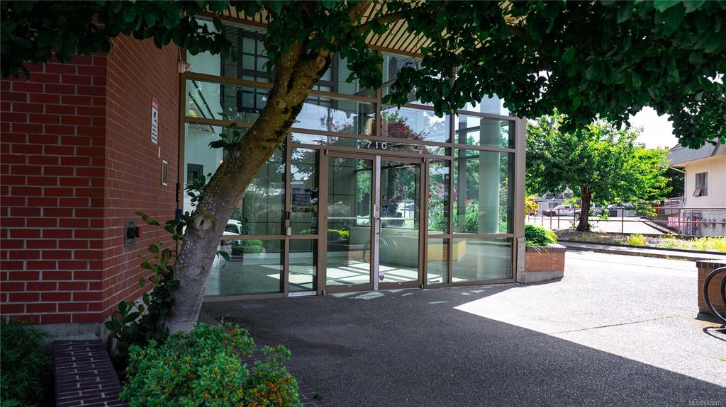 Fifth View of 710 Redbrick St, Victoria, BC, V8T 5J3