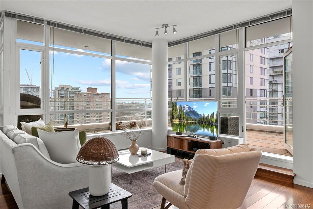 Fourth View of 834 Johnson St, Victoria, BC, V8W 1N3