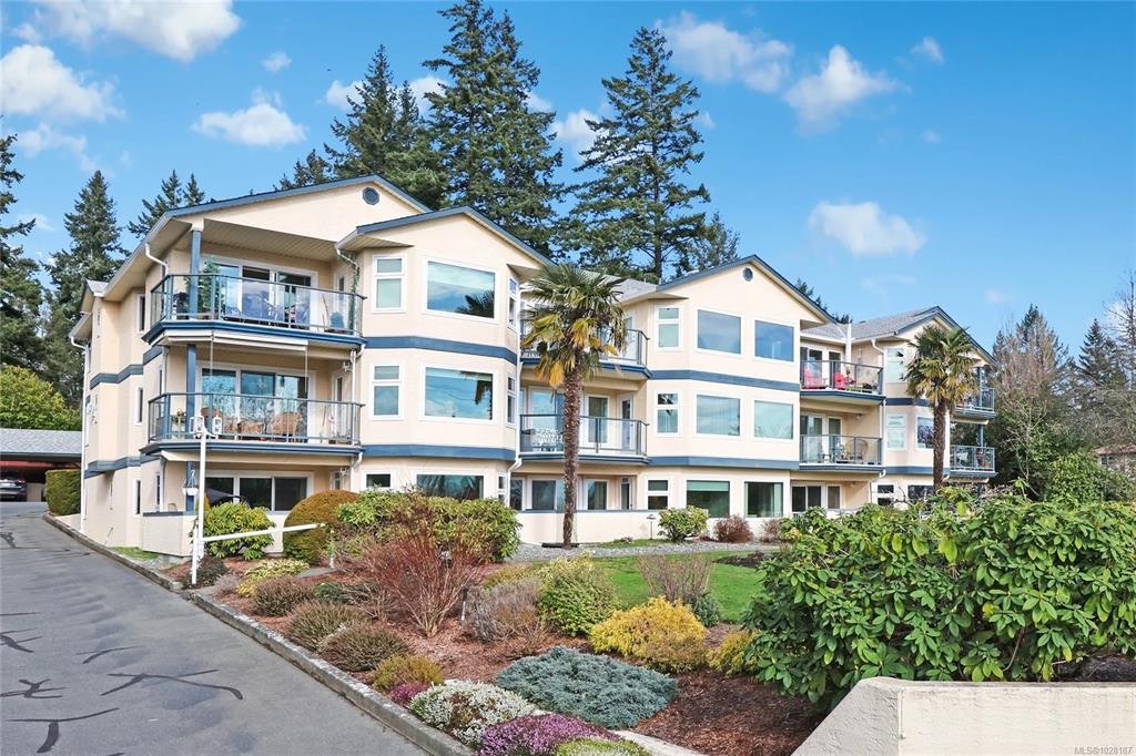 1902 Comox Ave, 1028187, BC,