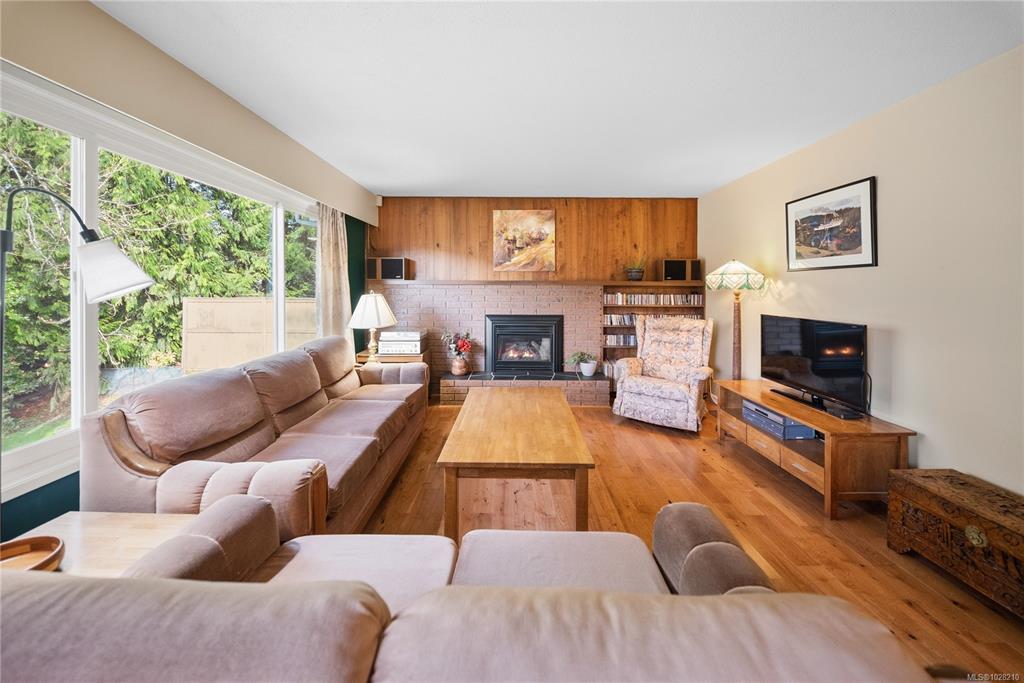 Third View of 101 Eagle Cres, Nanaimo, BC, V9S 2S7