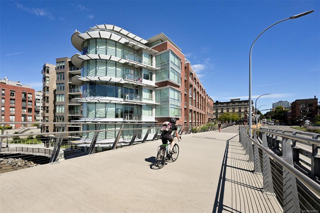 Fifth View of 456 Pandora Ave, Victoria, BC, V8W 0E3