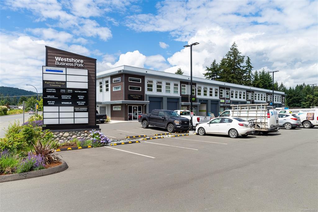 MLS® listing #30764484 for sale located at 2936 Amy Rd