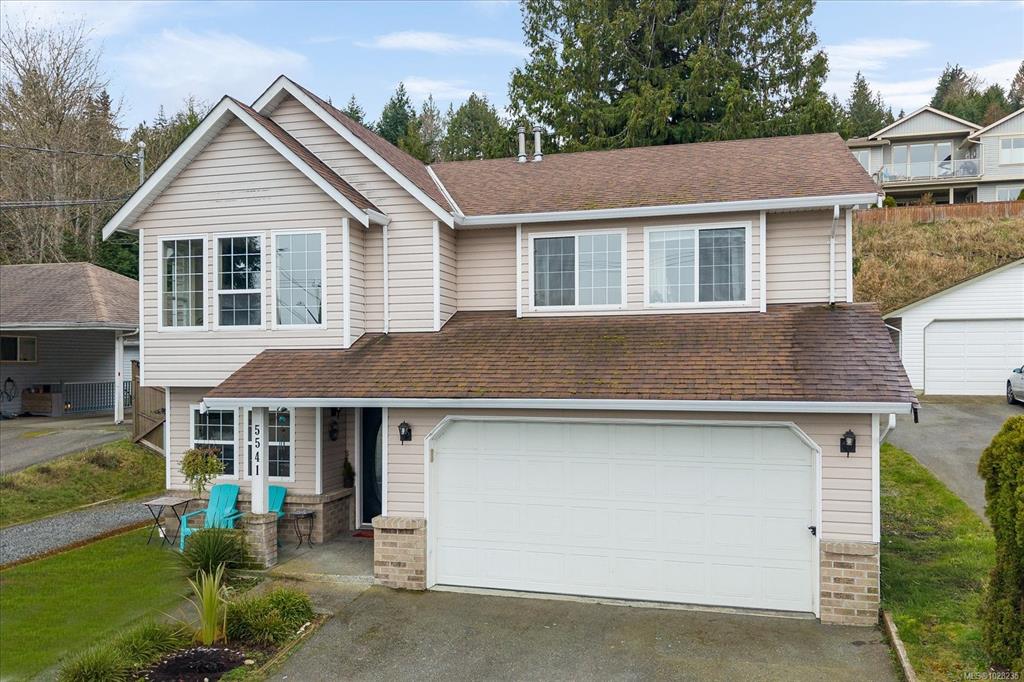 Second View of 5541 Hammond Bay Rd, Nanaimo, BC, V9T 5N1