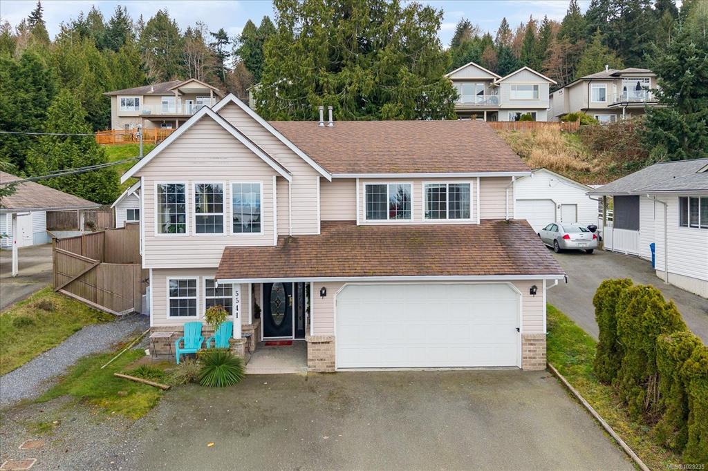 Third View of 5541 Hammond Bay Rd, Nanaimo, BC, V9T 5N1